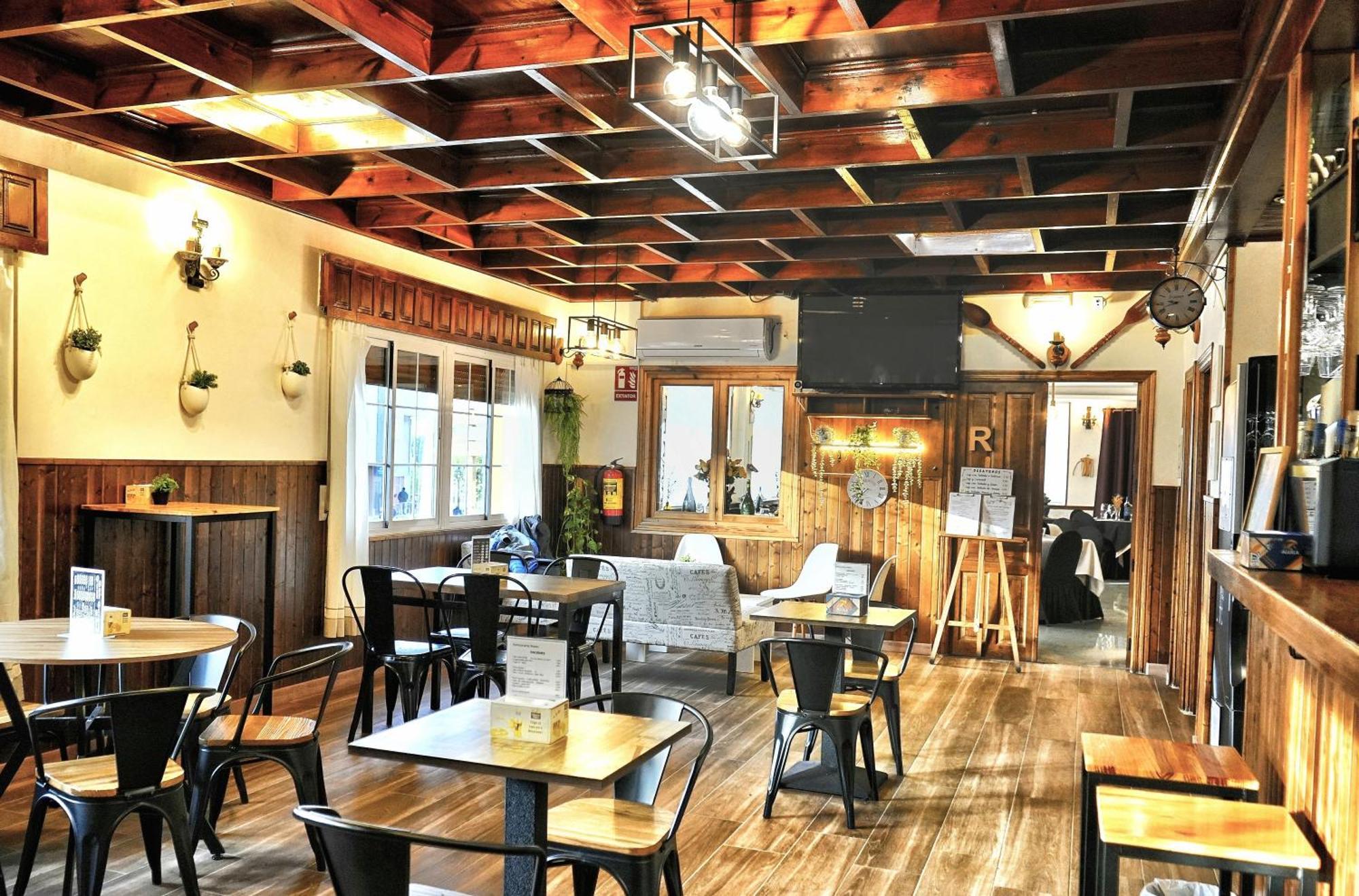 Hostal Mainz П'єдралавес Екстер'єр фото